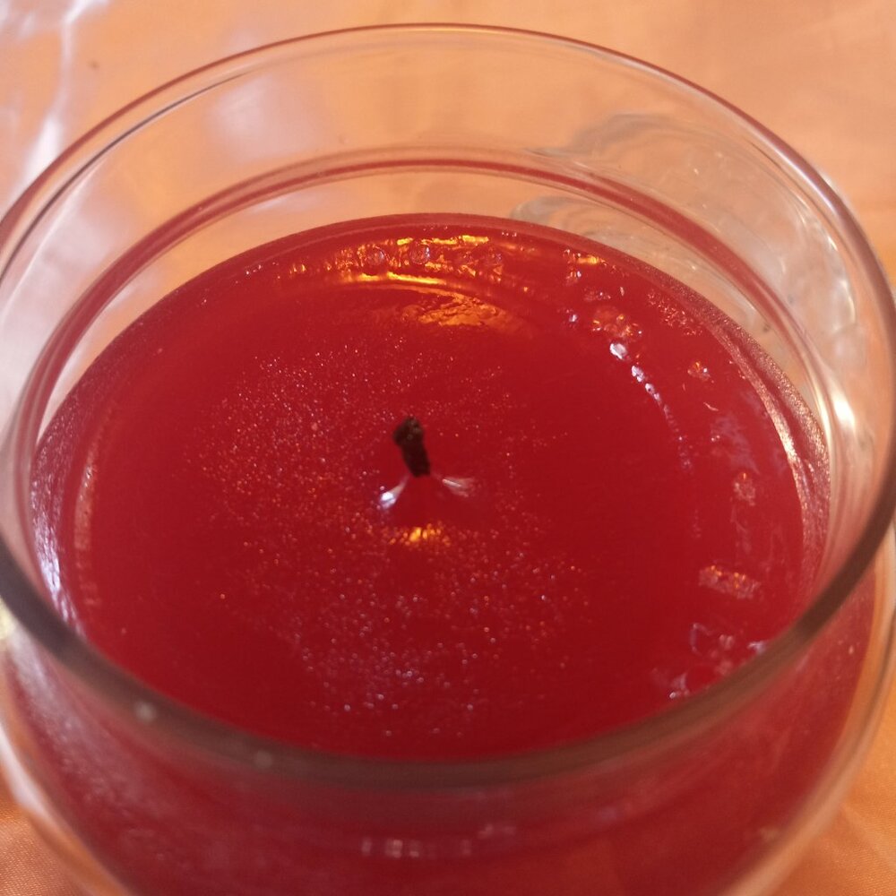 Vintage Yankee Candle Ohio State Macintosh 22 oz Candle - Picture 3 of 3